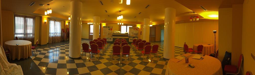 Hostal Tio Pepe II Bembibre  Екстер'єр фото