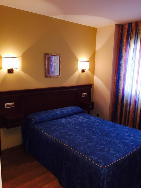 Hostal Tio Pepe II Bembibre  Номер фото