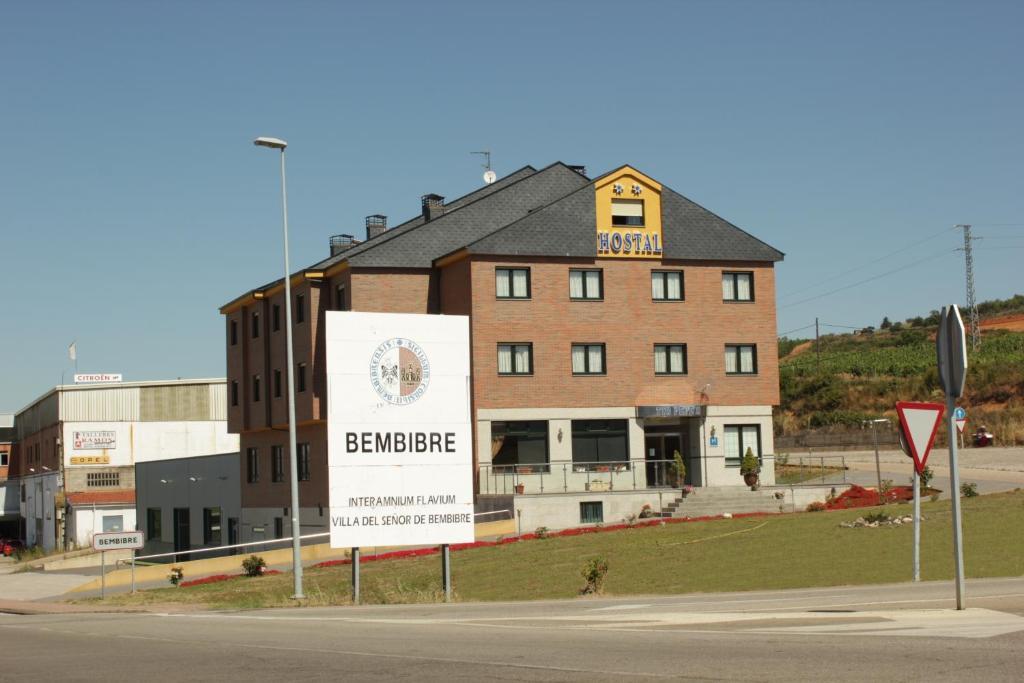 Hostal Tio Pepe II Bembibre  Екстер'єр фото
