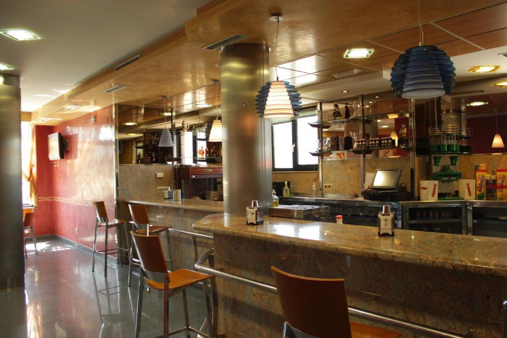 Hostal Tio Pepe II Bembibre  Екстер'єр фото