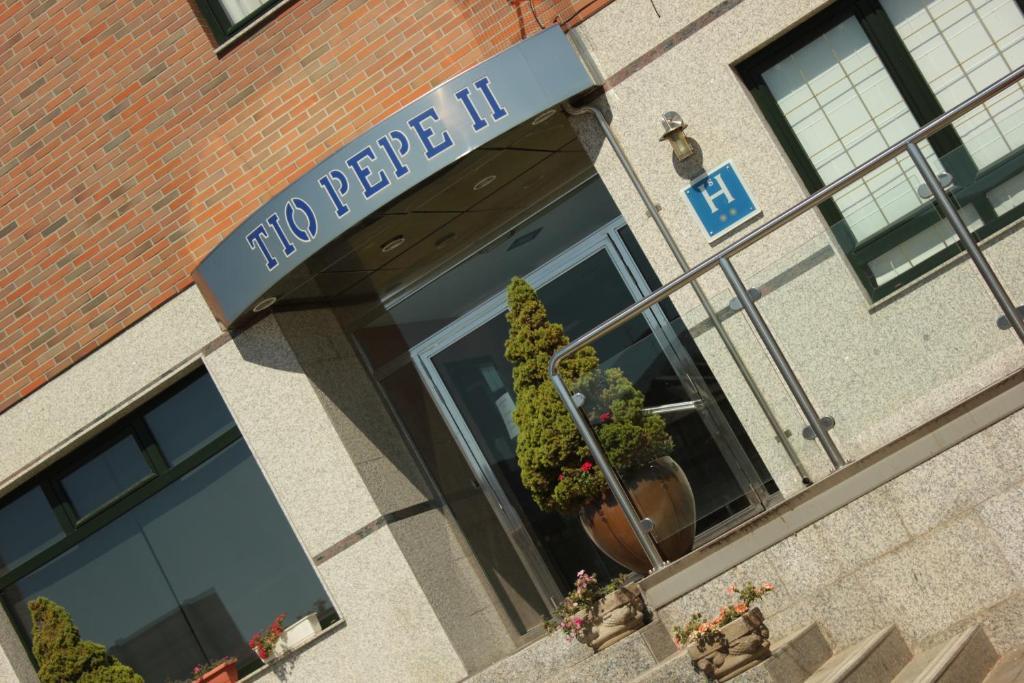 Hostal Tio Pepe II Bembibre  Екстер'єр фото