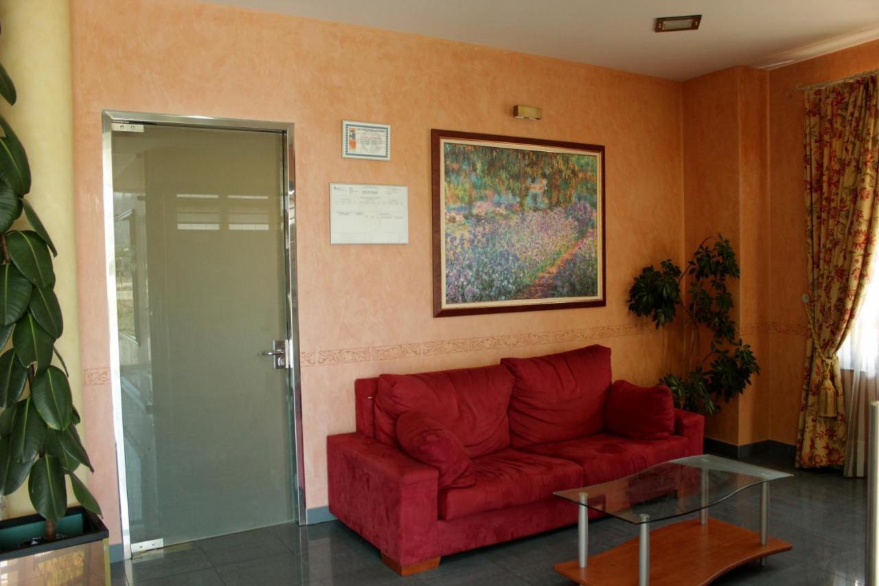 Hostal Tio Pepe II Bembibre  Екстер'єр фото